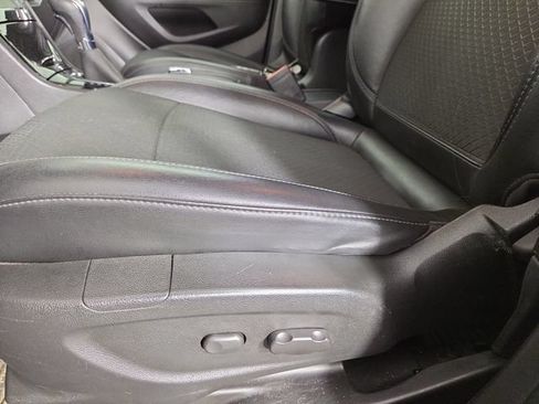 Used 2017 Buick Encore Preferred AWD/4WD image 28