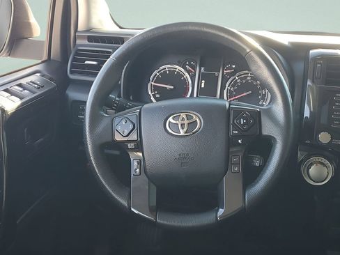 Used 2020 Toyota 4Runner TRD Off-Road Premium w/ Moonroof Package image 25