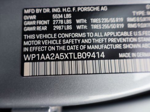 New 2026 Porsche Macan image 37