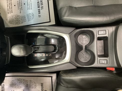 Used 2016 Nissan Rogue SL w/ SL Premium Package AWD/4WD image 28
