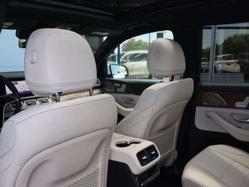 Used 2025 Mercedes-Benz GLS 450 4MATIC image 20