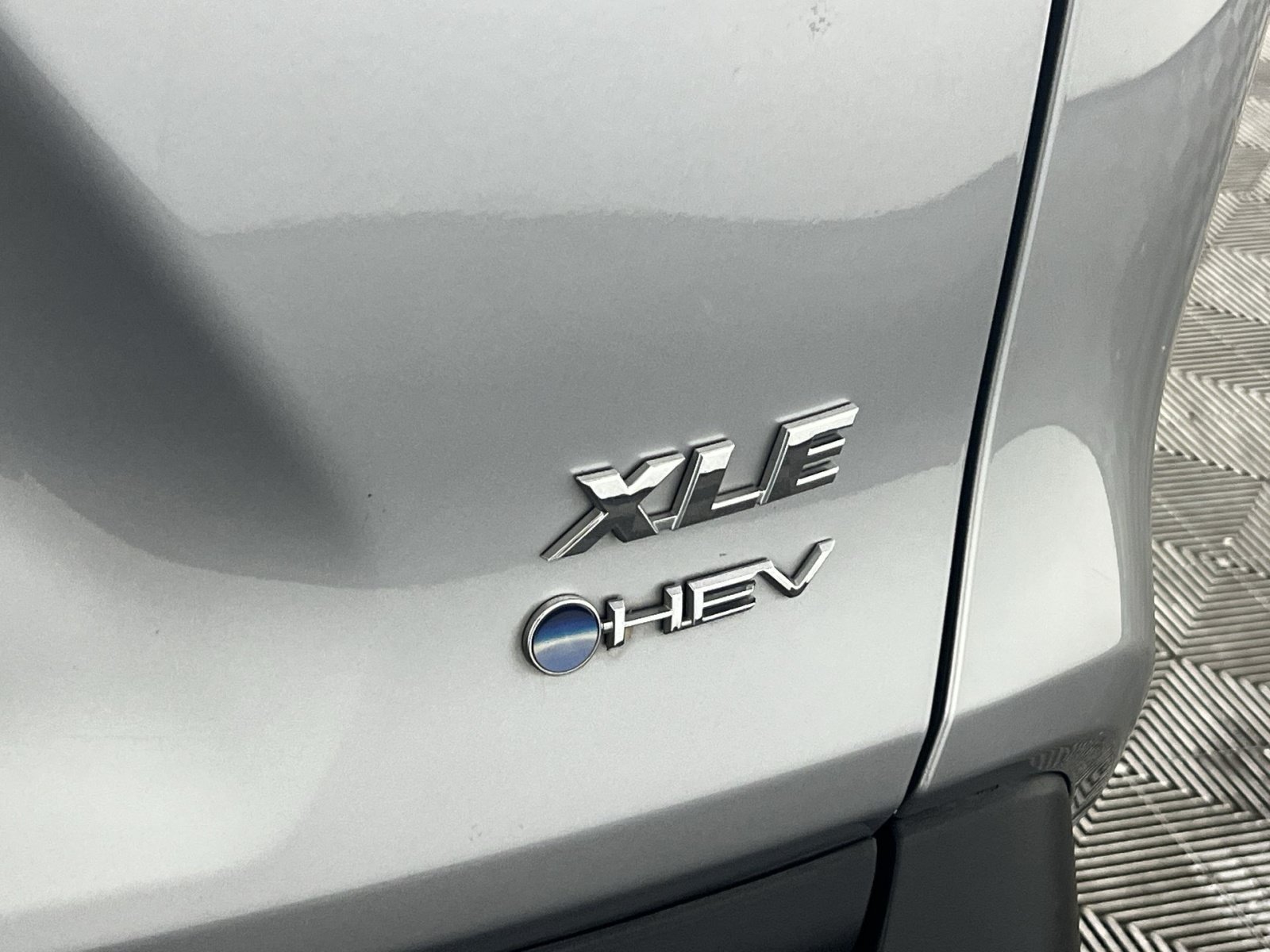 Used 2025 Toyota RAV4 XLE AWD/4WD image 27