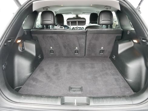 Used 2019 Jeep Cherokee Limited w/ Trailer Tow Group image 18