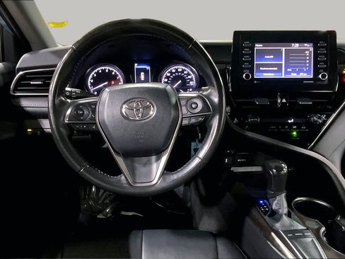 Used 2024 Toyota Camry SE FWD image 6