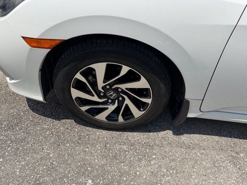 Used 2021 Honda Civic LX image 9
