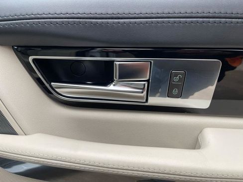 Used 2013 Land Rover Range Rover Sport HSE LUX AWD/4WD image 47