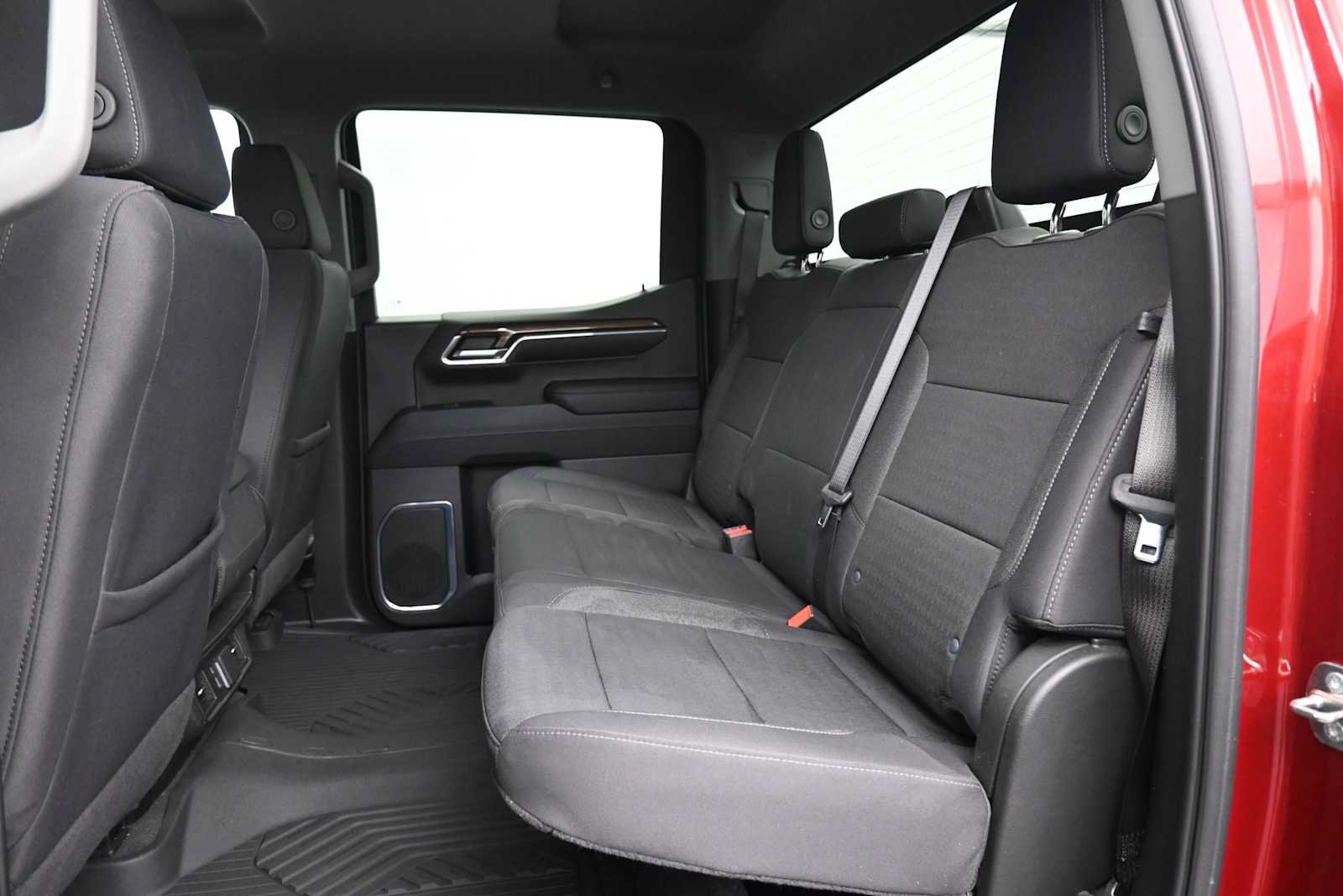 Used 2024 Chevrolet Silverado 1500 LT AWD/4WD image 13