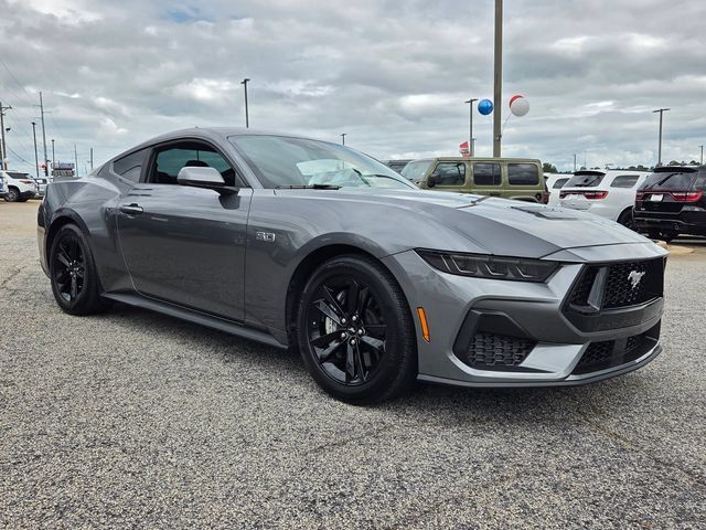 Used 2025 Ford Mustang GT RWD image 1