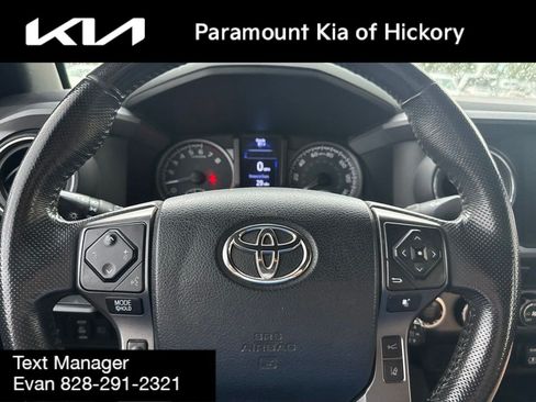 Used 2019 Toyota Tacoma TRD Off-Road AWD/4WD image 30
