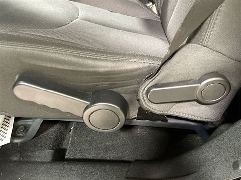 Certified 2018 Jeep Wrangler Unlimited Sport S image 12