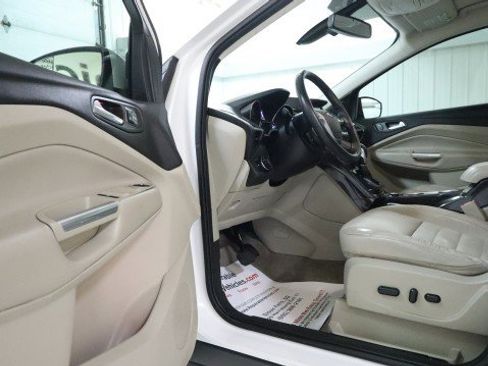Used 2014 Ford Escape Titanium FWD image 9