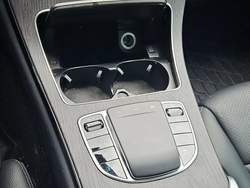 Used 2021 Mercedes-Benz GLC 300 4MATIC image 26