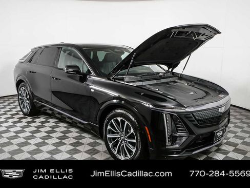 Used 2024 Cadillac Lyriq Sport AWD/4WD image 35