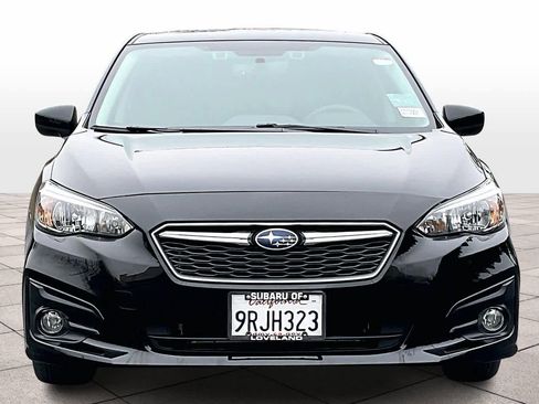 Used 2017 Subaru Impreza 2.0i Premium image 3