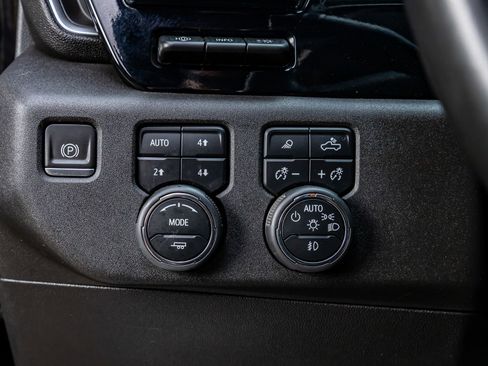 Used 2024 Chevrolet Silverado 3500 High Country w/ High Country Premium Package AWD/4WD image 21