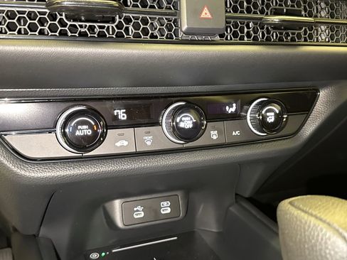 New 2026 Honda HR-V LX image 23