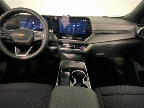 Used 2025 Chevrolet Equinox LT image 15