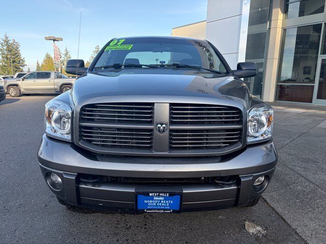 Used 2007 Dodge Ram 3500 Truck SLT AWD/4WD image 3
