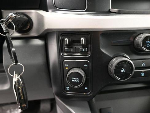 New 2026 Ford F250 XLT w/ FX4 Off-Road Package image 17