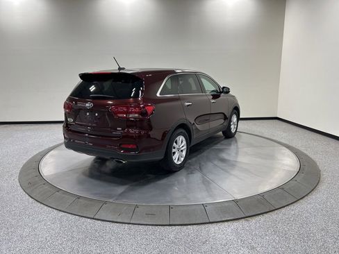 Used 2019 Kia Sorento FWD image 8