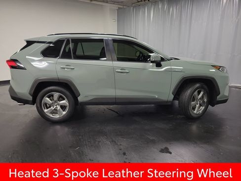 Used 2021 Toyota RAV4 XLE Premium AWD/4WD image 9