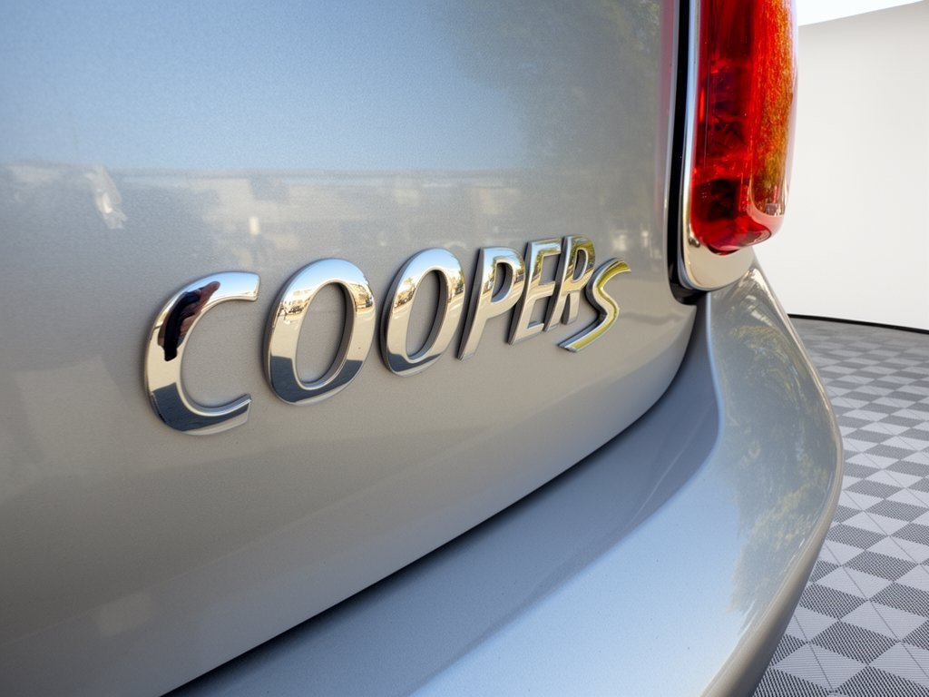 Used 2024 MINI Cooper SE FWD image 31