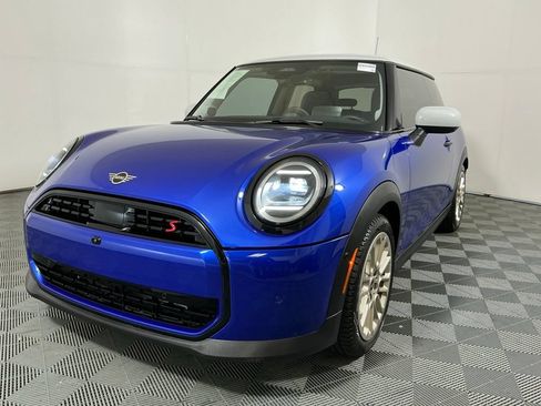 Used 2025 MINI Cooper S FWD image 2