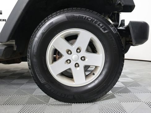 Used 2011 Jeep Wrangler Sport AWD/4WD image 6