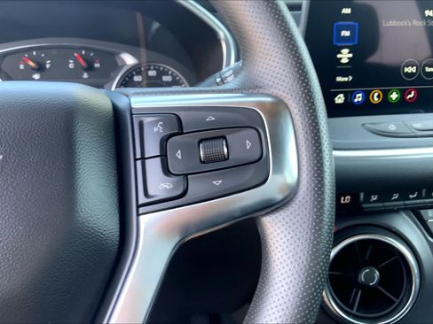 Used 2024 Chevrolet Blazer LT w/ Convenience Package FWD image 25