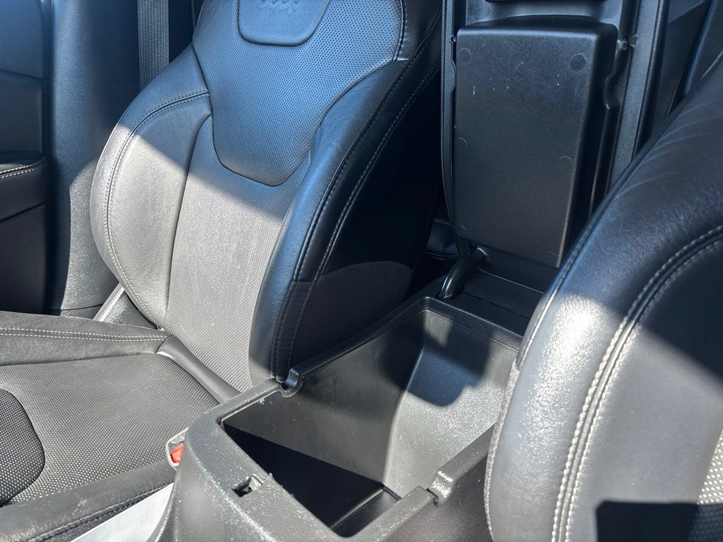 Used 2021 Jeep Cherokee Limited AWD/4WD image 18