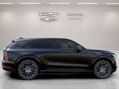 New 2025 Cadillac Escalade IQ Sport 2 w/ LPO, ONYX Package image 8