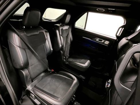 Used 2025 Ford Explorer ST AWD/4WD image 26