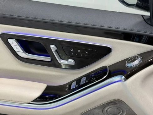 Used 2022 Mercedes-Benz S 500 4MATIC image 12
