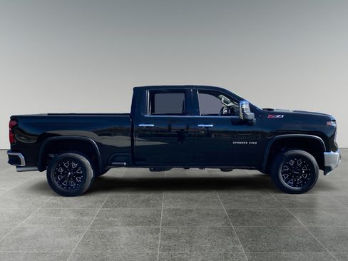 Used 2024 Chevrolet Silverado 2500 LTZ w/ LTZ Premium Package AWD/4WD image 6