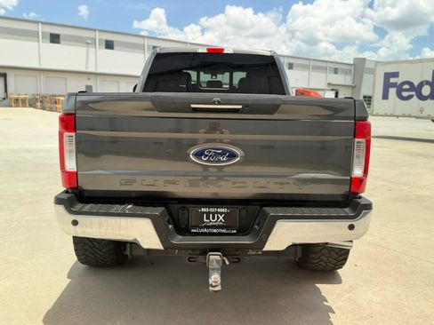 Used 2017 Ford F250 Lariat w/ Lariat Ultimate Package AWD/4WD image 12