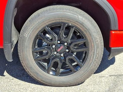 New 2026 GMC Sierra 1500 Elevation image 5