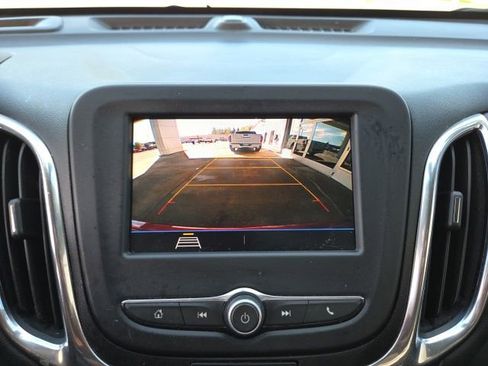 Used 2020 Chevrolet Equinox LT w/ Driver Convenience Package AWD/4WD image 10