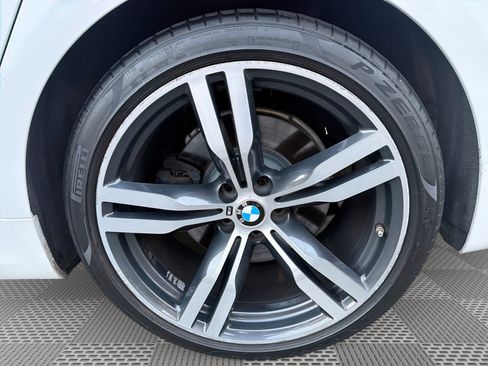 Used 2017 BMW 750i RWD image 29