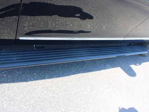 Used 2024 Lincoln Navigator L Reserve AWD/4WD image 19