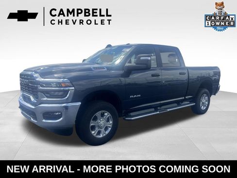 Used 2026 RAM 2500 Big Horn AWD/4WD image 1