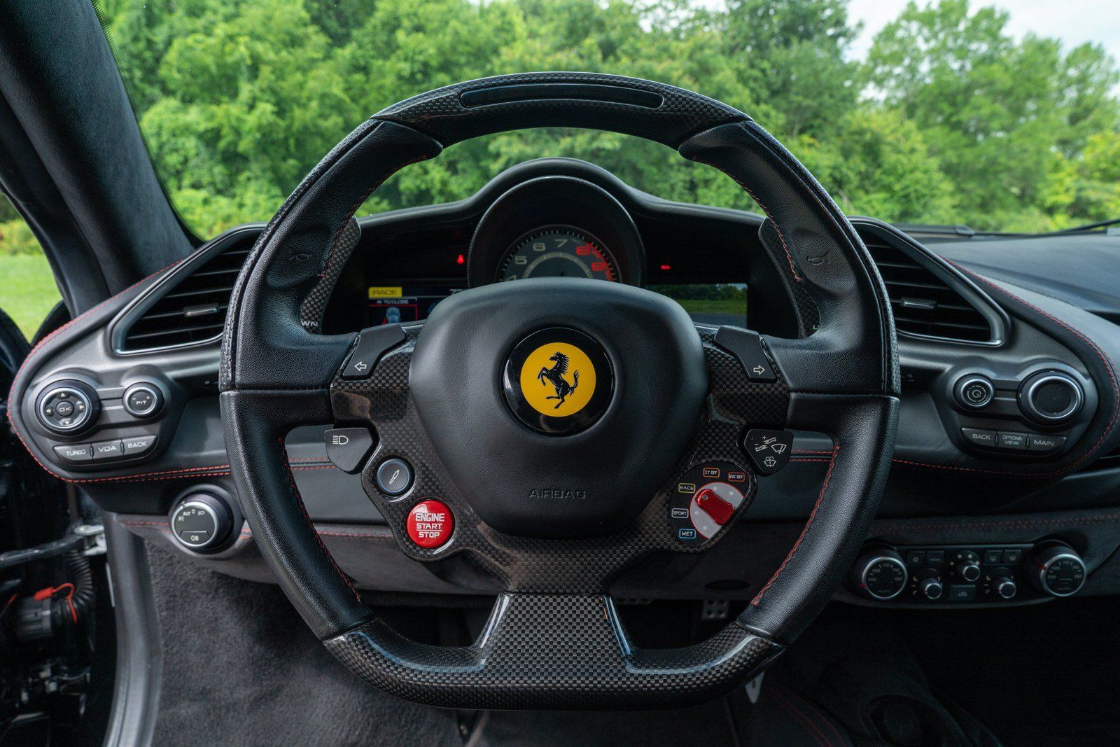 Used 2018 Ferrari 488 GTB RWD image 37