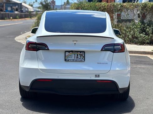 Used 2022 Tesla Model Y Performance AWD/4WD image 4