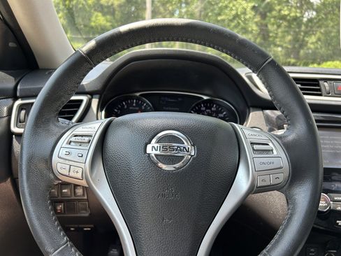 Used 2016 Nissan Rogue SL w/ SL Premium Package FWD image 22