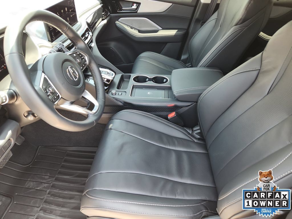Certified 2026 Acura MDX w/ Technology Package FWD image 13