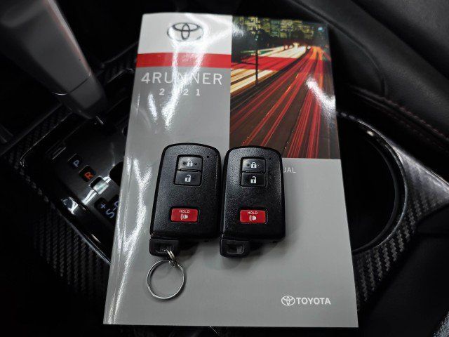 Used 2021 Toyota 4Runner TRD Off-Road Premium w/ Moonroof Package AWD/4WD image 42
