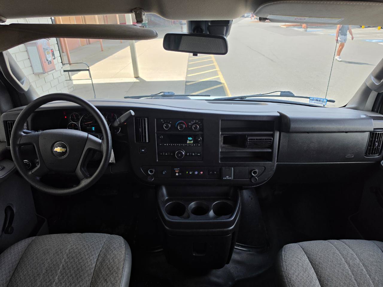 Used 2019 Chevrolet Express 2500 RWD image 14