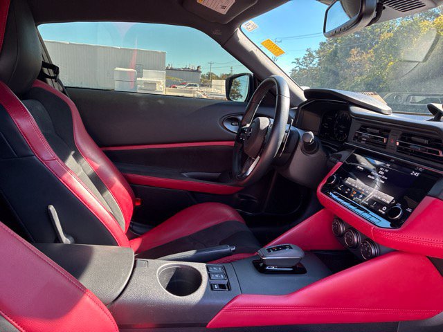 Used 2025 Nissan Z Performance w/ Floor Mat Package RWD image 21