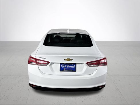 Used 2022 Chevrolet Malibu LT FWD image 7