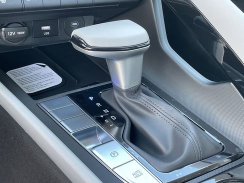 New 2026 Hyundai Elantra Limited FWD image 36
