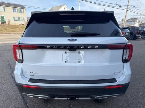 New 2026 Ford Explorer Active w/ Active Comfort Package image 7